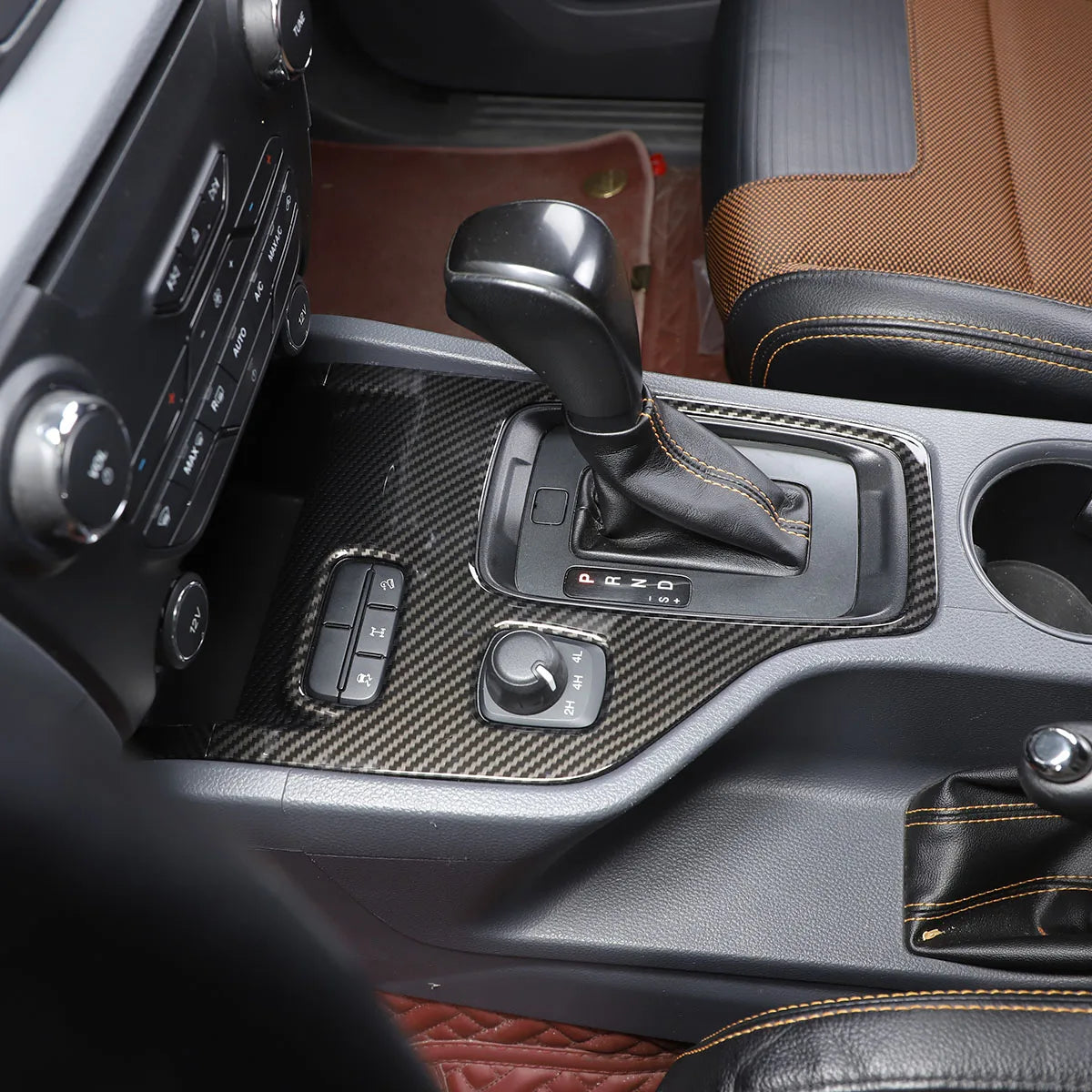 כיסוי קרבון לפאנל הפנים Ford Ranger Wildtrak
