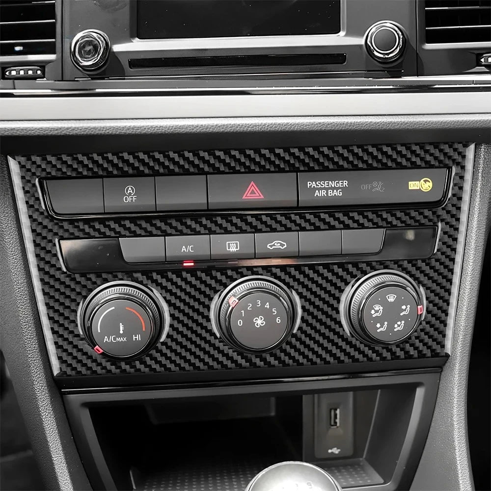 מדבקת קרבון לפאנל מיזוג SEAT Leon MK3