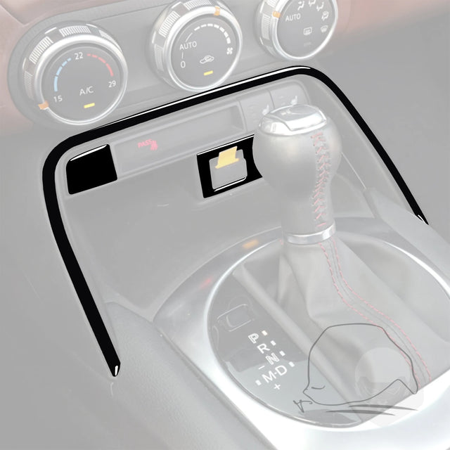 מסגרת עיטור לפאנל USB ומיזוג במאזדה MX-5